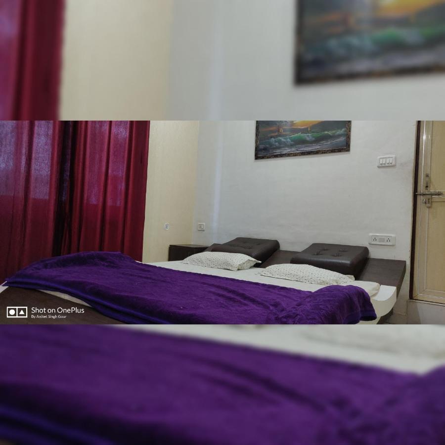 Couple Friendly Hotel - Sunset 오르차 외부 사진