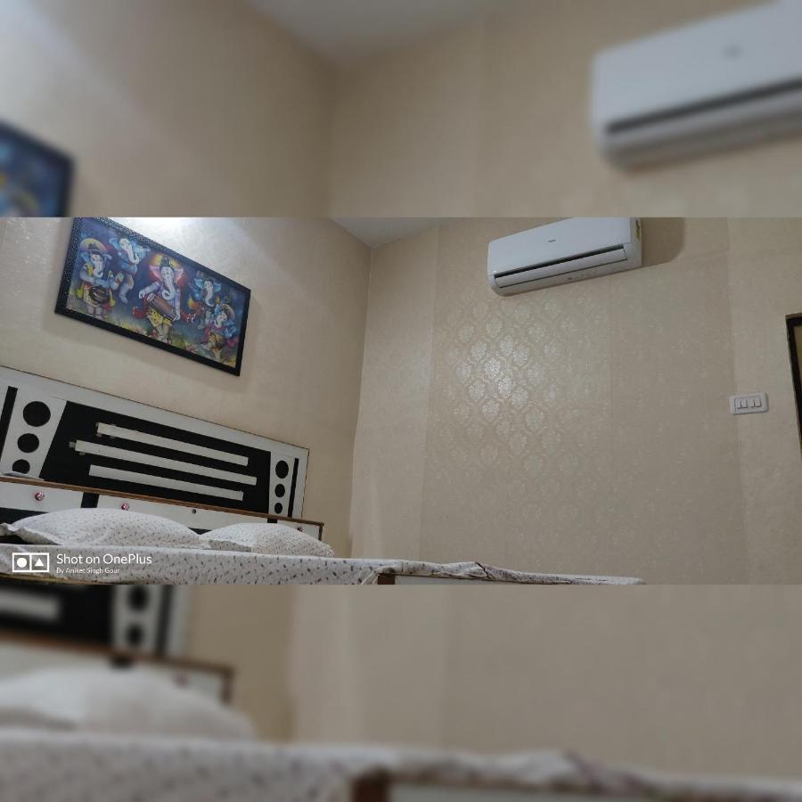 Couple Friendly Hotel - Sunset 오르차 외부 사진