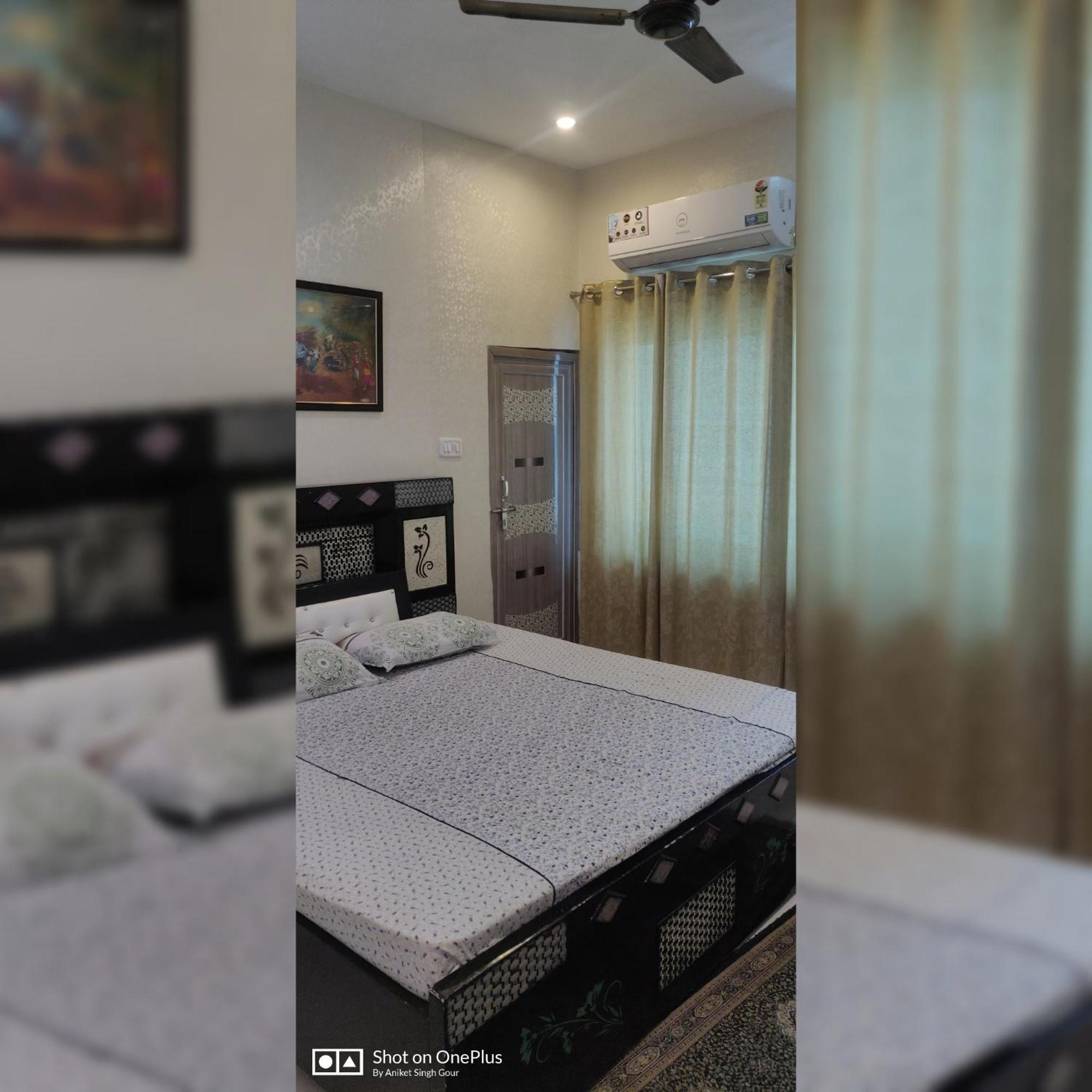 Couple Friendly Hotel - Sunset 오르차 외부 사진
